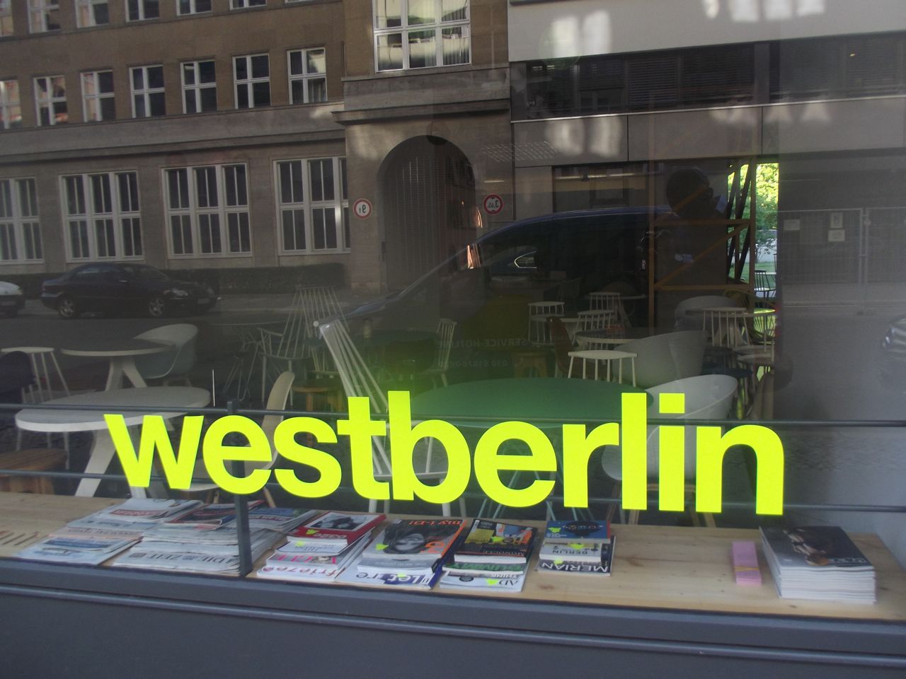 Read more about the article <!--:en-->“West Berlin” A Modern Cafe for a quick bite in Berlin!!!!<!--:-->
