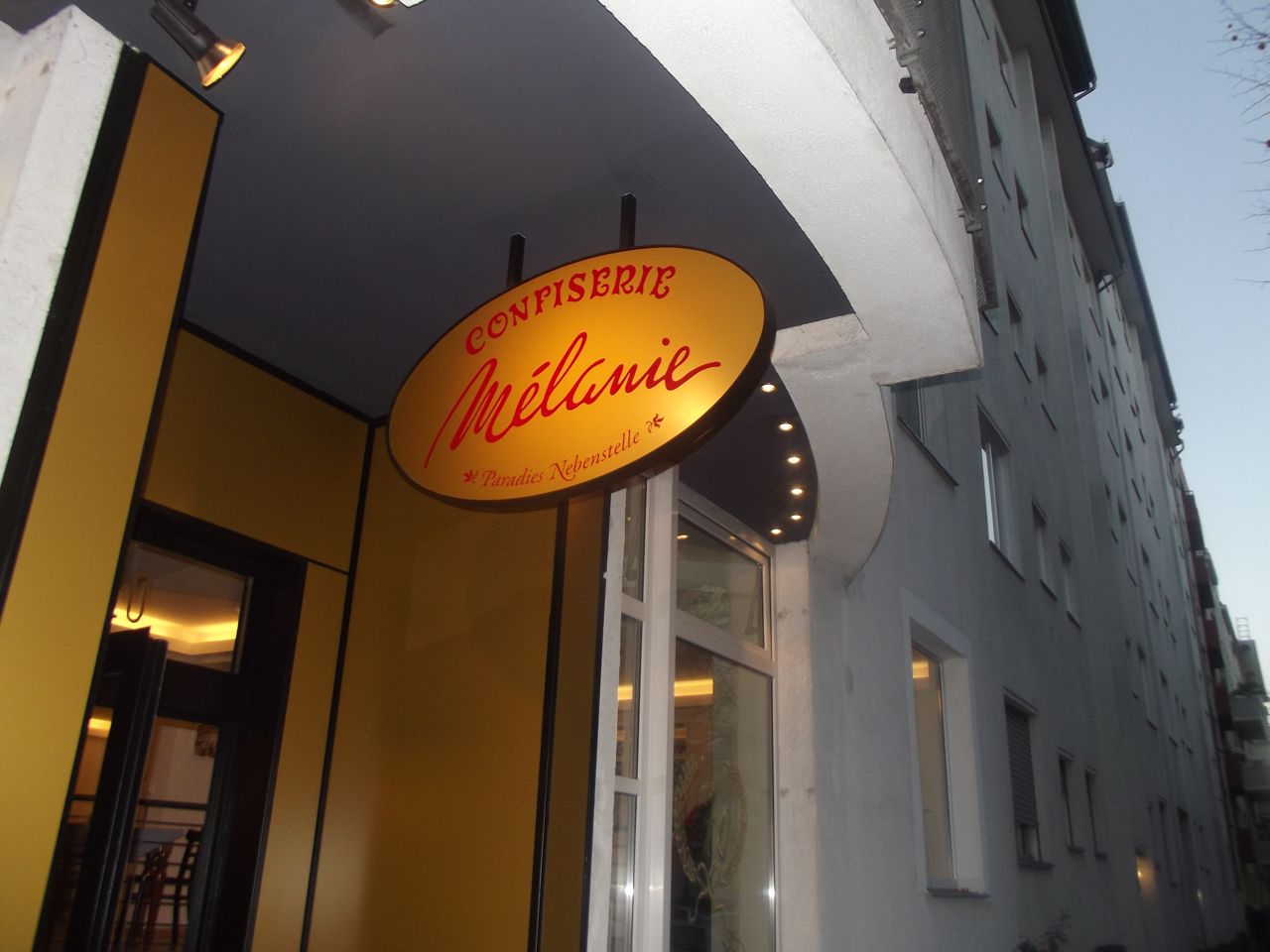<!--:en-->A sweet tooth at  “Melanies”the Confectioner’s Shop and Cafe in Berlin!!!<!--:-->