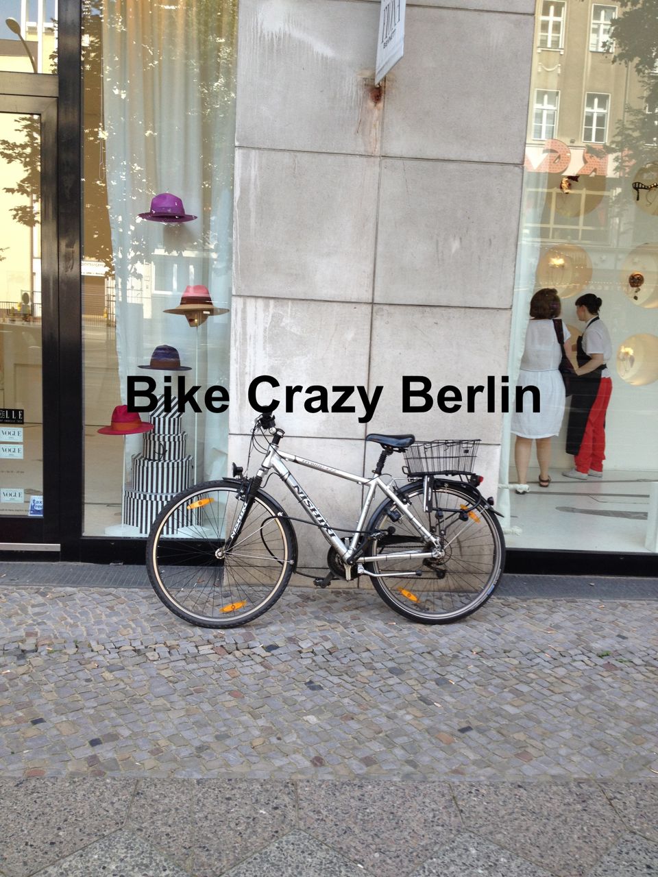 You are currently viewing <!--:en--> “Bike Crazy Berlin” Shopping @ Little John Bikes in Berlin”<!--:-->
