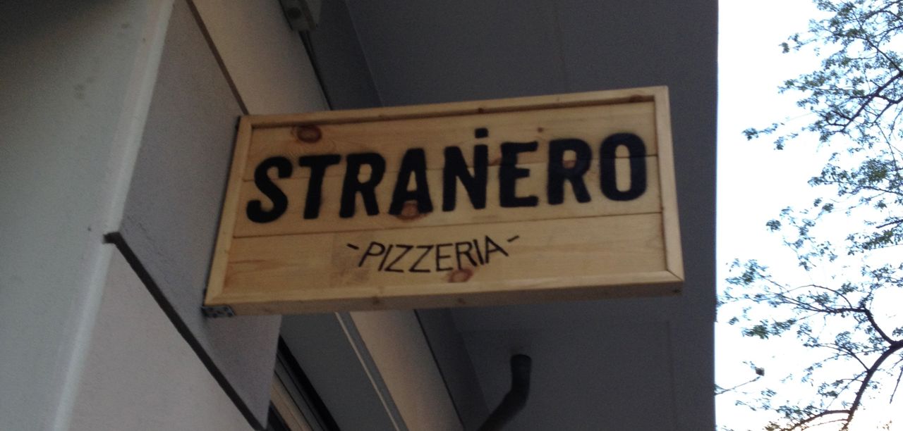 <!--:en-->Pizza Dining at “Straniero”in the district of Wedding in Berlin<!--:-->